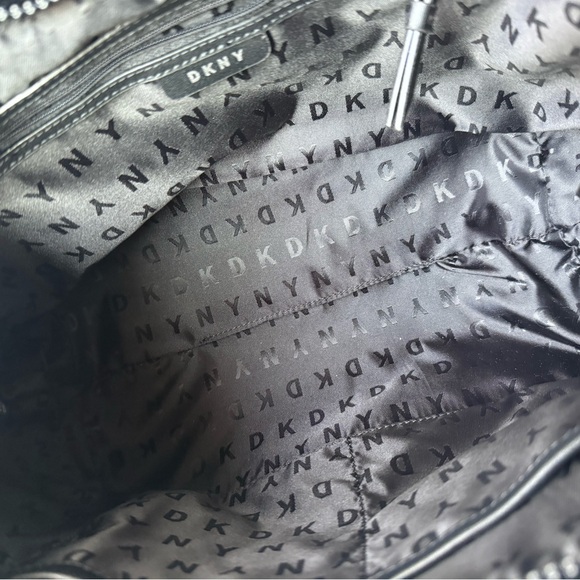 DKNY black tote bag - Picture 5 of 9